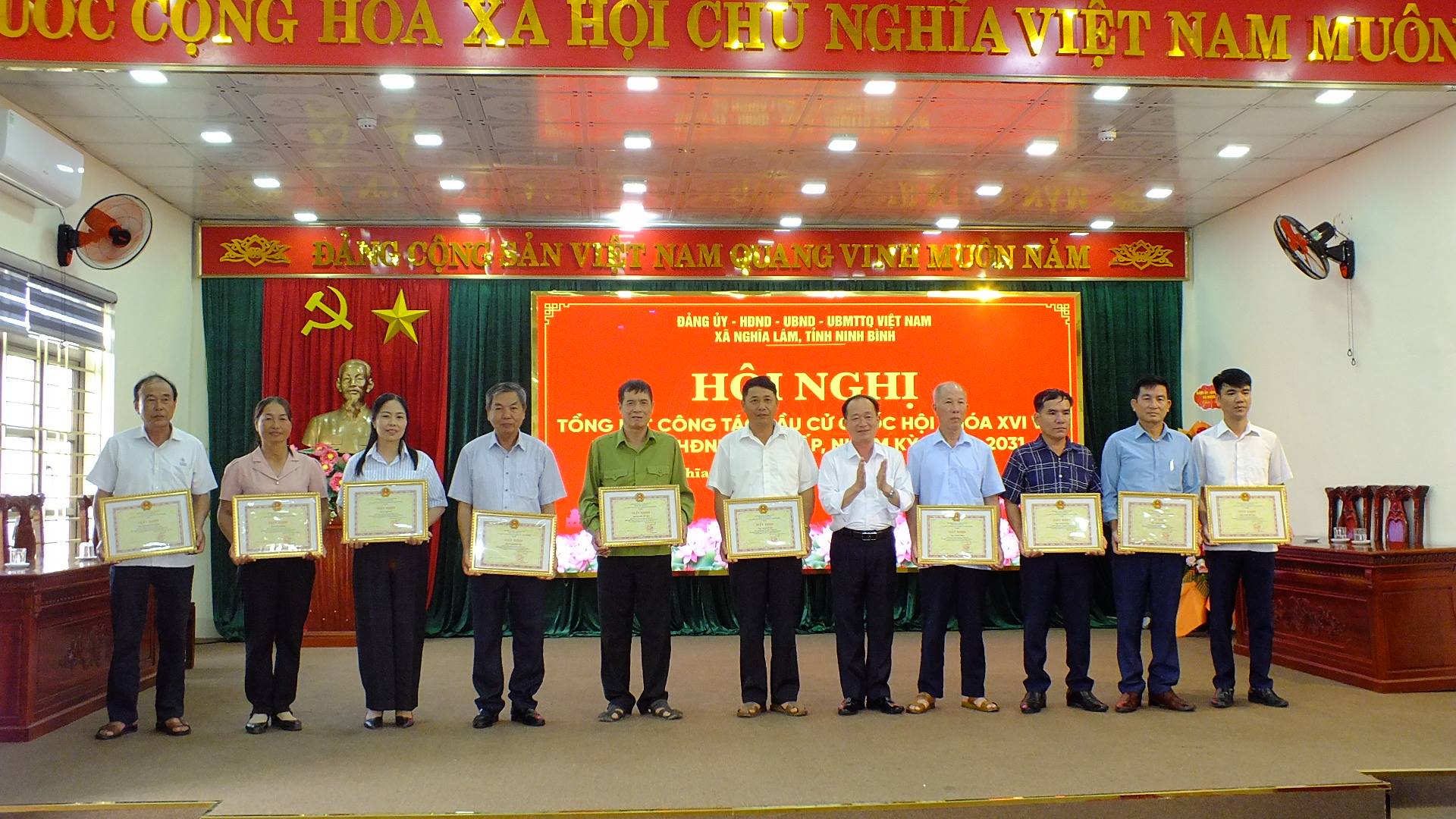 anh tin bai